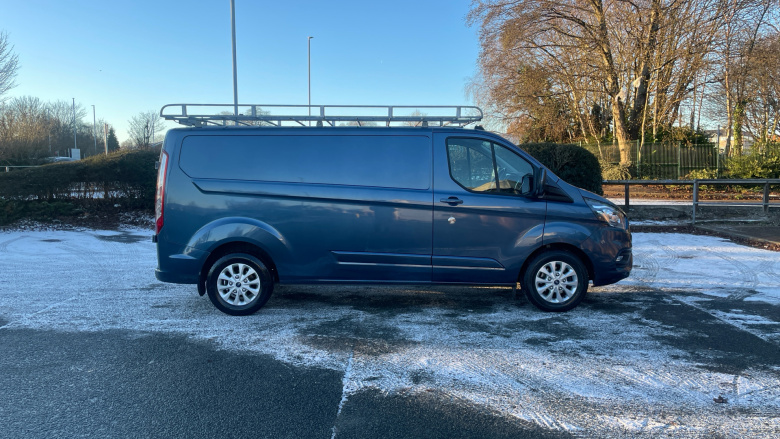 Ford Transit Custom 320 L2 Diesel Fwd 2.0 EcoBlue 170ps Low Roof Limited Van Auto